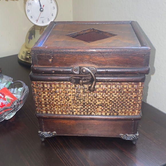 Other - Vintage Wooden and Woven Kleenex Storage Box